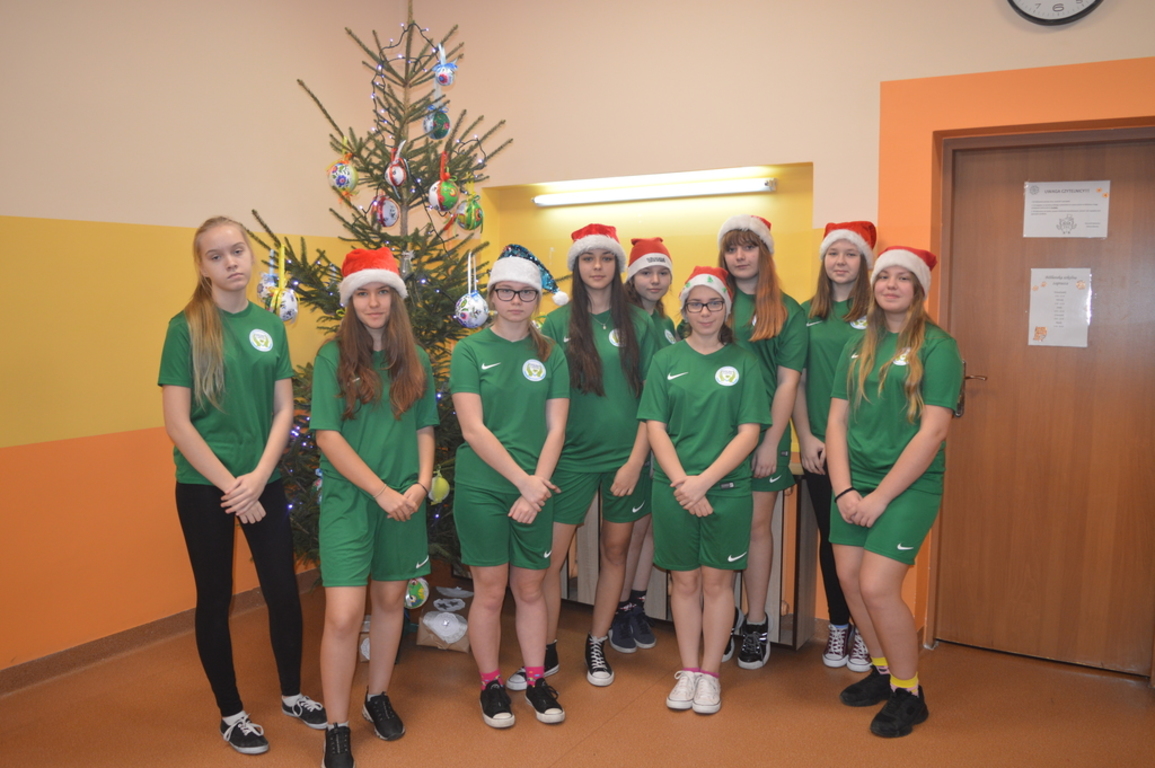 Grafika: Prezent od Stowarzyszenia Przyjaciół Szkoły Przyjaciół w Leśnicach