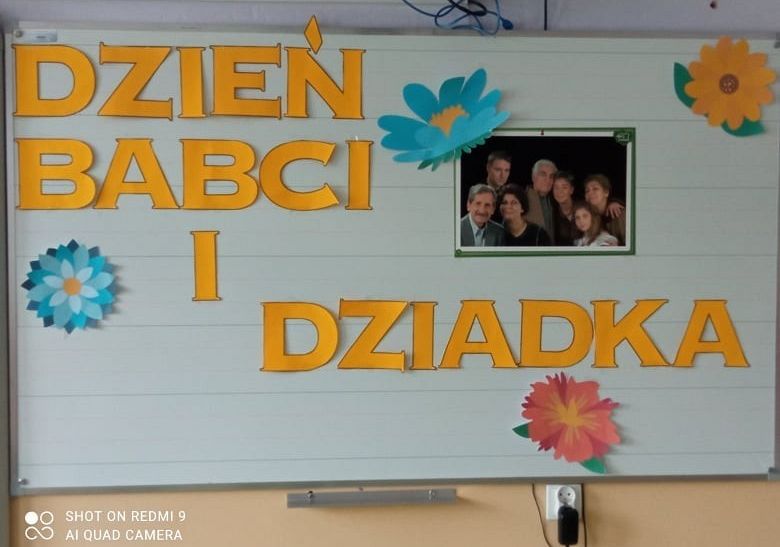 Grafika 1: Dzień Babci i Dziadka w klasie 2