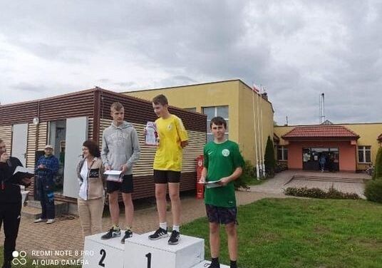 Grafika 1: Michał na podium