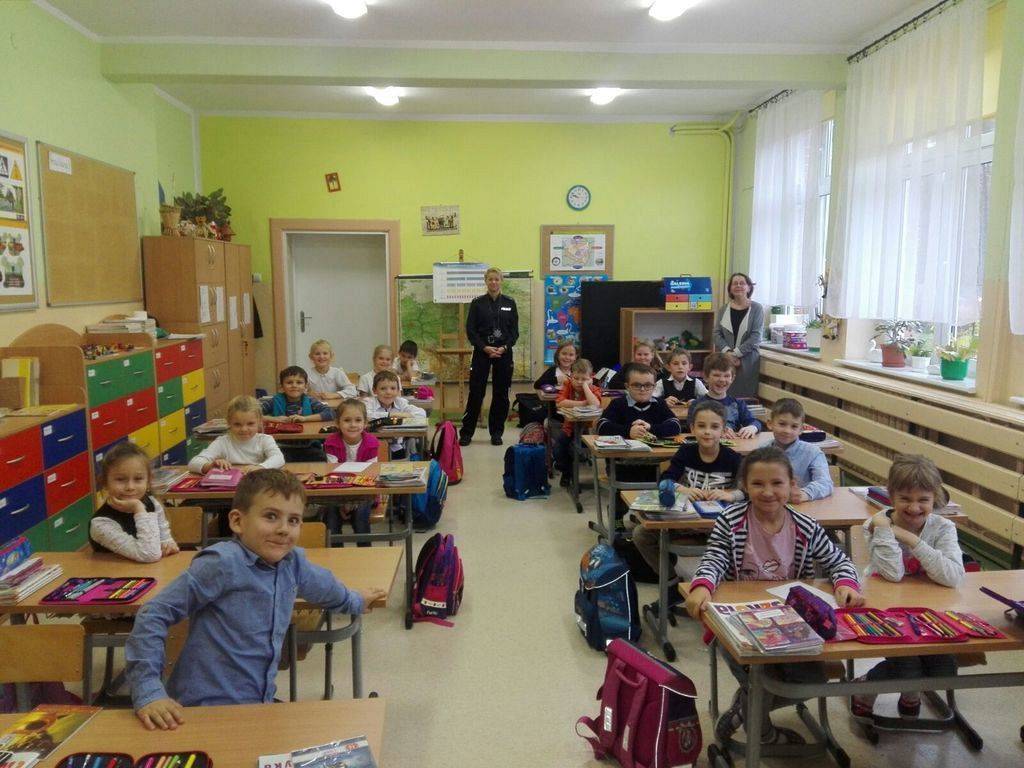 Grafika #0: SPOTKANIE ZE PANIĄ POLICJANTKĄ