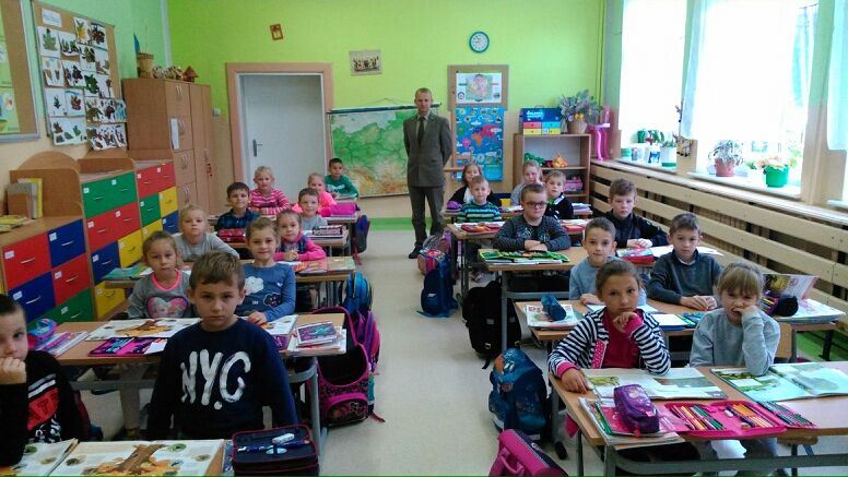 Grafika #0: Leśniczy z wizytą w klasie II