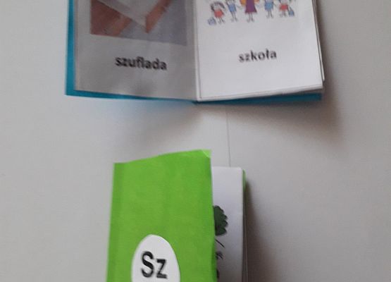 Pomoce do zajęć logopedycznych wykonane przez uczniów klasy 2 i 3