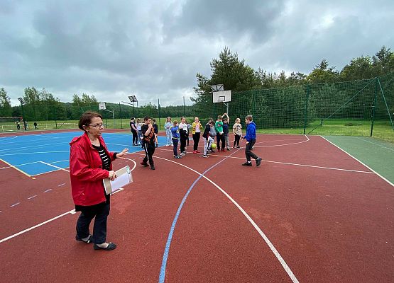 Zabawa w celny strzał do bramki