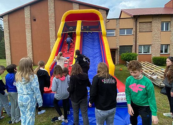 Dmuchana zjeżdzalnia