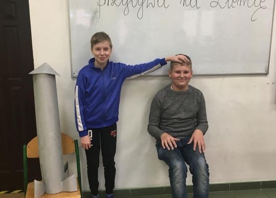 "Mały Książę przybywa na Ziemię" klasa 7