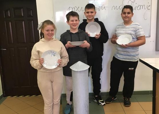 "Mały Książę przybywa na Ziemię" klasa 7