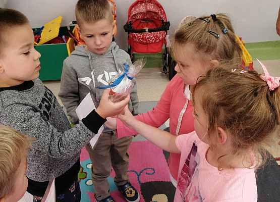 Wręczenie upominków