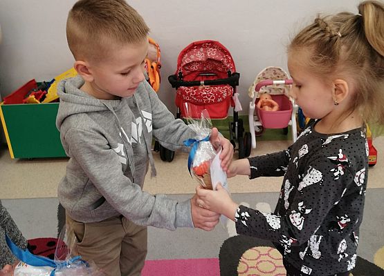 Wręczenie upominków