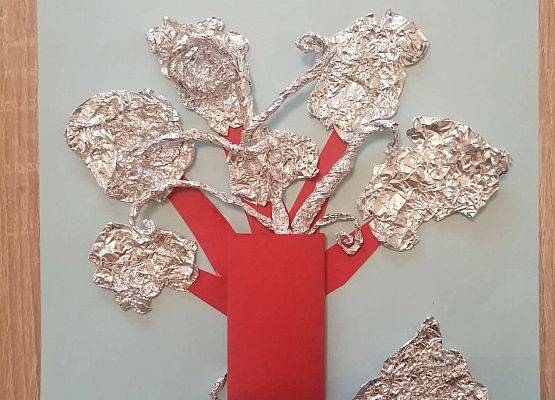 drzewo z folii aluminiowej Julia klasa 3