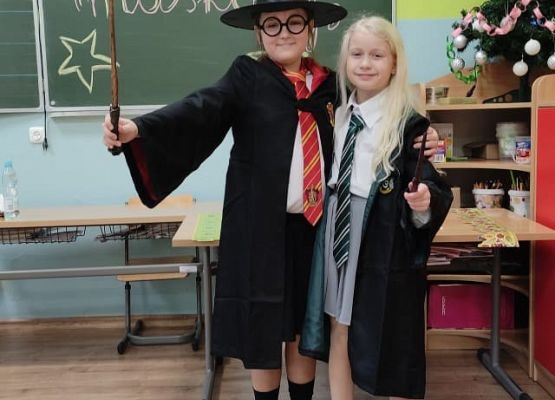 Gryffindor & Slytherin