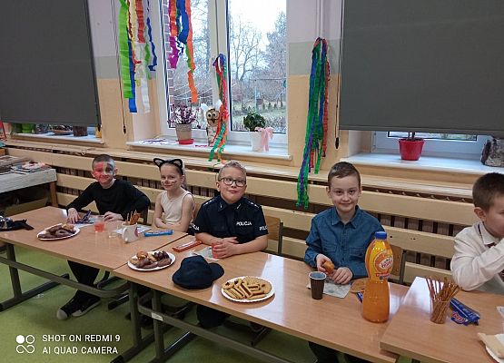 Grafika 4: Bal karnawałowy