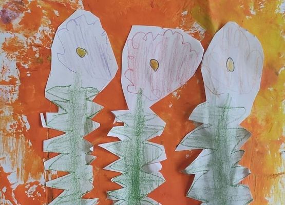 Malowanie kartonikiem i wycinanki z papieru Łukasz klasa 1