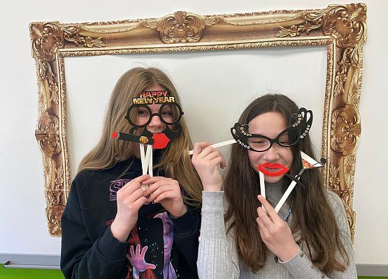 Grafika 33: Dzień Nowych Technologii w Edukacji - Pierwszy Dzień Wiosny - Światowy Dzień Zespołu Downa