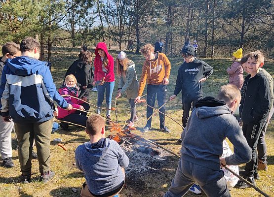 Grafika 46: Dzień Nowych Technologii w Edukacji - Pierwszy Dzień Wiosny - Światowy Dzień Zespołu Downa