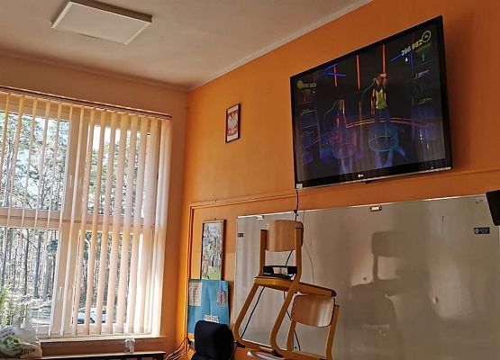 Grafika 10: Dzień Nowych Technologii w Edukacji - Pierwszy Dzień Wiosny - Światowy Dzień Zespołu Downa