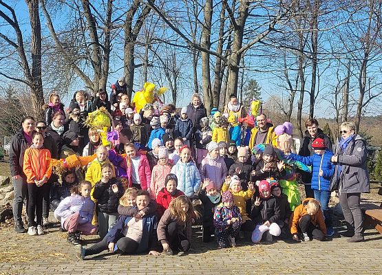 1 Dzień Wiosny- zdjęcie grupowe