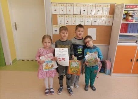 Grafika 5: KONKURS NA KARTKĘ WALENTYNKOWĄ ROZSTRZYGNIĘTY !!!