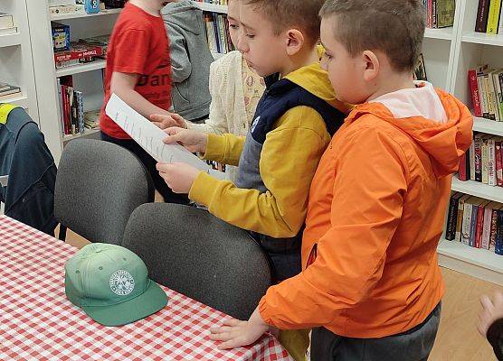 „Biblioteczne podchody”.- klasa 3