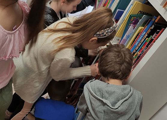 „Biblioteczne podchody”.- klasa 3