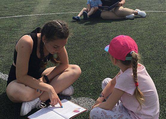 CAŁA POLSKA CZYTA DZIECIOM