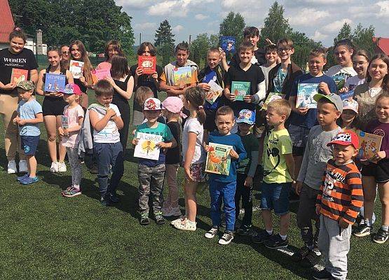 CAŁA POLSKA CZYTA DZIECIOM