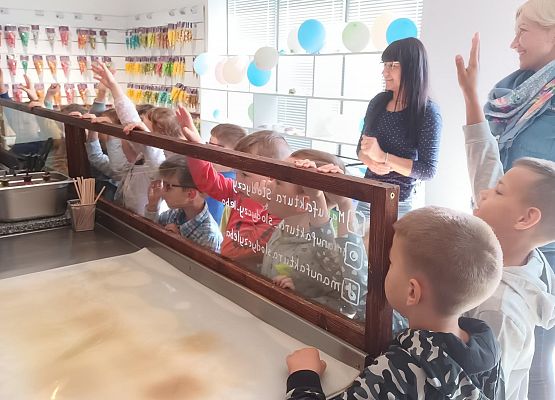 pokaz procesu powstawania lizaków