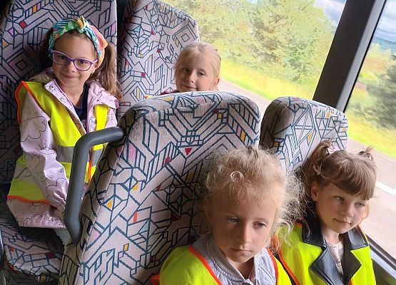 przejazd dzieci autobusem