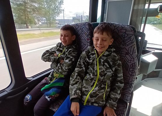 przejazd dzieci autobusem