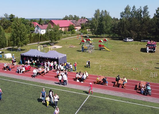 Grafika 2: Festyn Rodzinny z okazji Dnia Dziecka