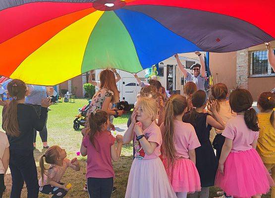 Grafika 21: Festyn Rodzinny z okazji Dnia Dziecka