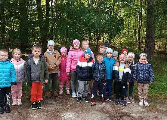 wspólne zdjęcie w lesie