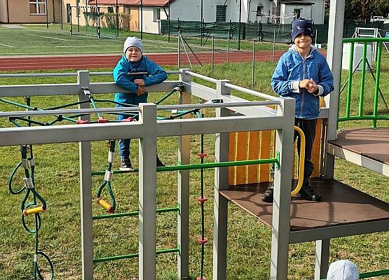 zabawy na przedszkolnym placu zabaw