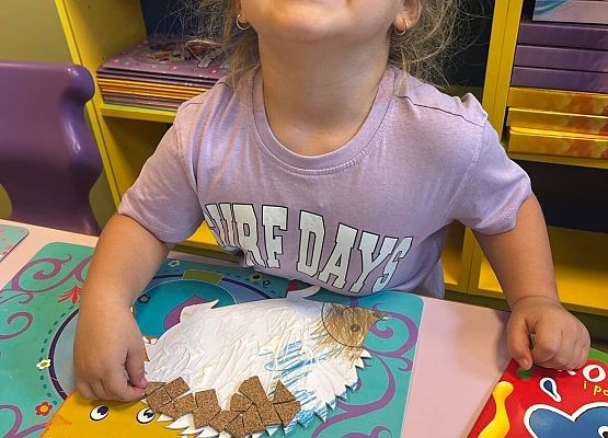 wspólne zdjęcie w wykonanych jesiennych opaskach