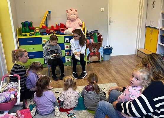 czytanie przedszkolakom książki