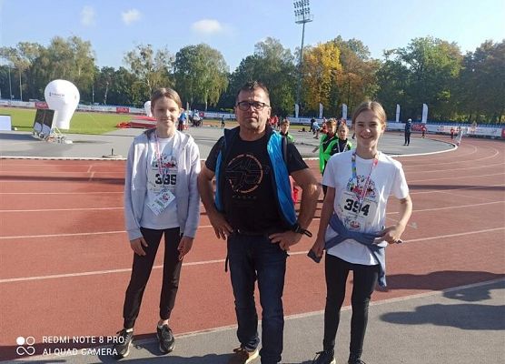 Grafika 5: Nadia i Lena w Warszawie