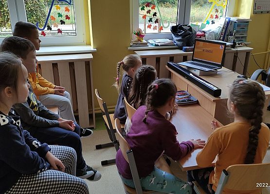 oglądanie filmu promocyjnego