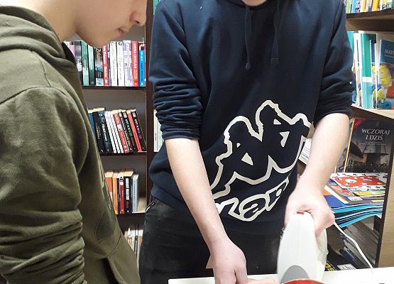 Grafika 5: Świąteczne dekorowanie pierników