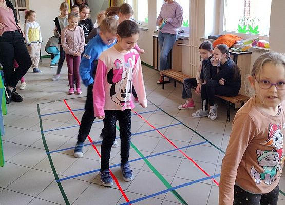 zabawy na holu Maluchów