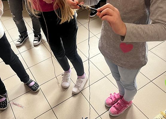 zabawy na holu Maluchów