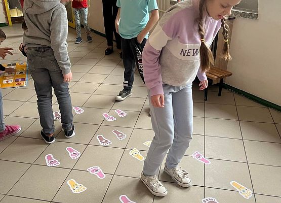 zabawy na holu Maluchów