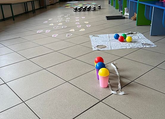 zabawy na holu Maluchów