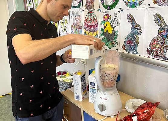 Przygotowywanie koktajlu