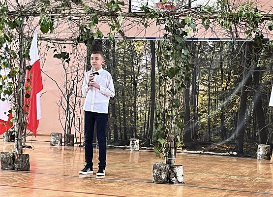 Grafika 150: Dzień Patrona Szkoły oraz Stulecie Lasów Państwowych