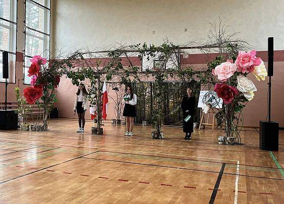 Grafika 160: Dzień Patrona Szkoły oraz Stulecie Lasów Państwowych