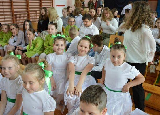 Grafika 120: Dzień Patrona Szkoły oraz Stulecie Lasów Państwowych