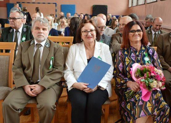 Grafika 92: Dzień Patrona Szkoły oraz Stulecie Lasów Państwowych