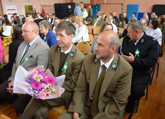 Grafika 63: Dzień Patrona Szkoły oraz Stulecie Lasów Państwowych