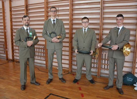 Grafika 65: Dzień Patrona Szkoły oraz Stulecie Lasów Państwowych