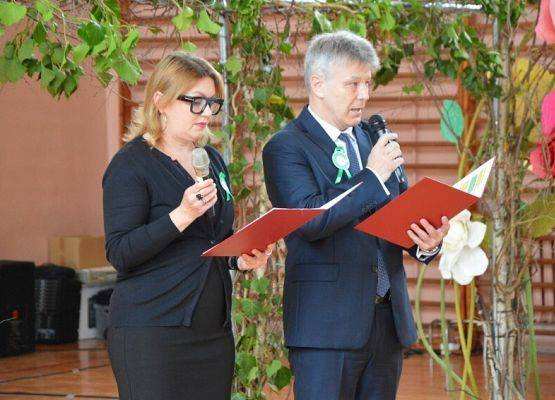 Grafika 96: Dzień Patrona Szkoły oraz Stulecie Lasów Państwowych