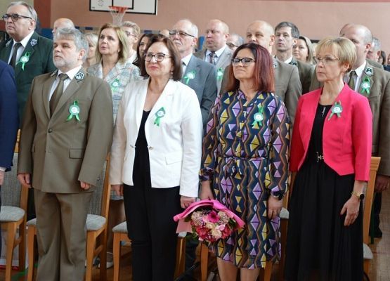 Grafika 102: Dzień Patrona Szkoły oraz Stulecie Lasów Państwowych